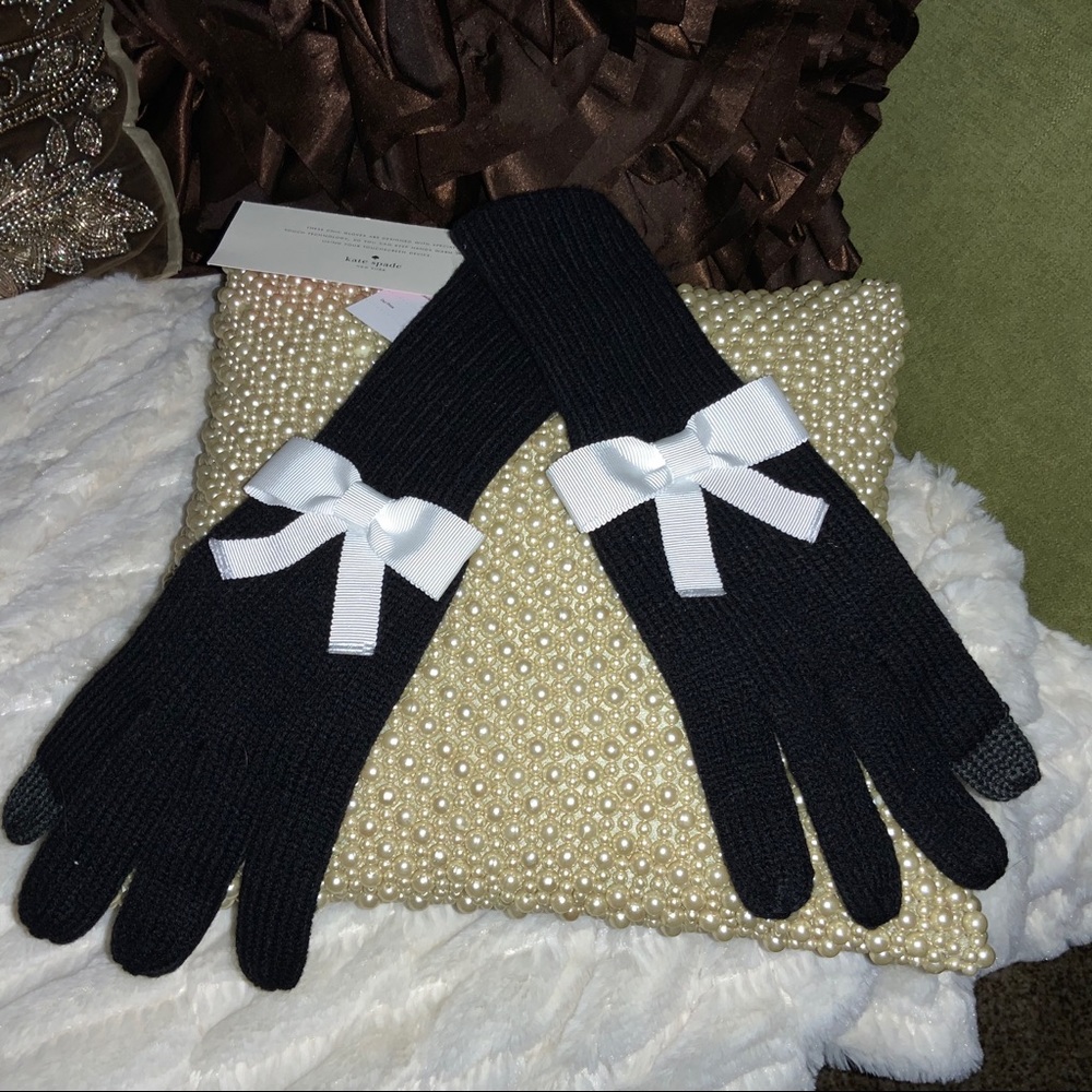 Kate Spade Black/white BOW tech friendly Gloves